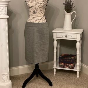 Wool, fully lined, reposhing. Beautiful classic skirt.